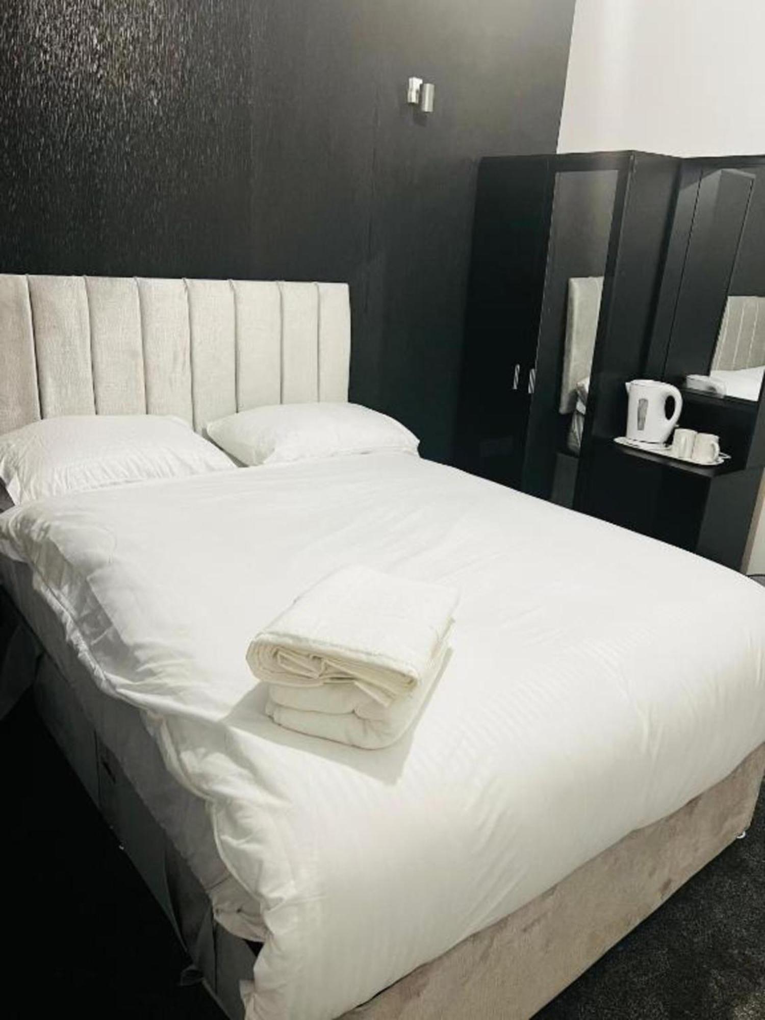 Oyo The Pleasant House Hotel Manchester Eksteriør billede